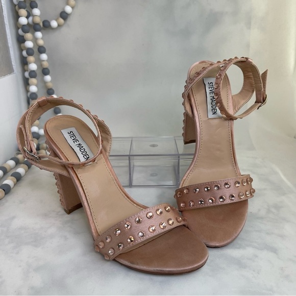 STEVE MADDEN Women’s Maeryn Pink Blush Satin Jeweled StuddedHeels sz 6 - Picture 1 of 10